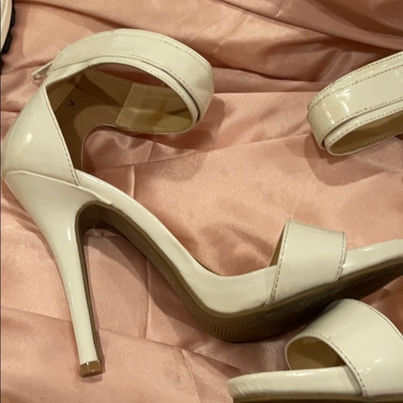 White Heels - Picture 5 of 5